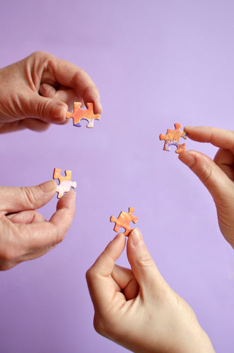 Le puzzle coopératif : un loisir qui rassemble